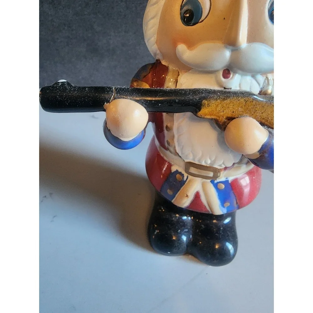 Yankee Candle Nutcracker gun Tealight Candle Holder Christmas Soldier
